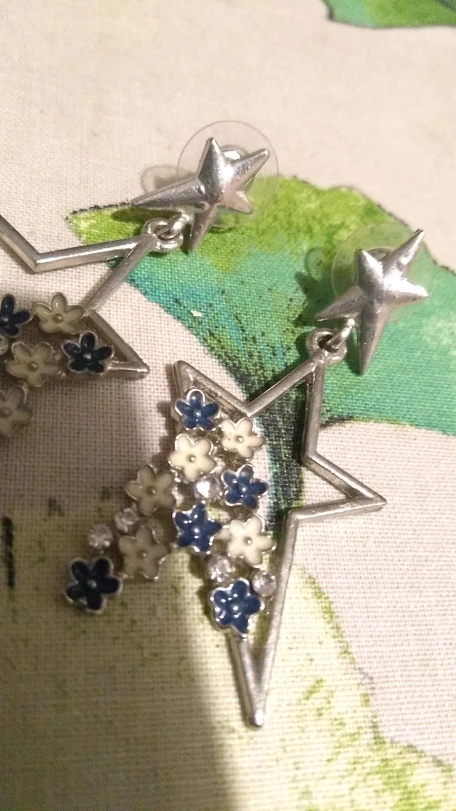 Pendientes de estrella y flores – photo 3